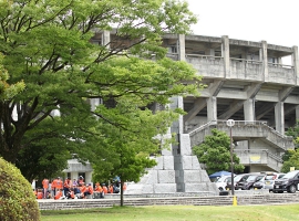 R32E7852.JPG