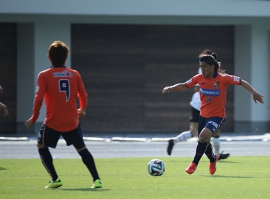 R32X2448-11.jpg