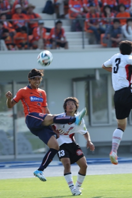 R32X2465-11.jpg