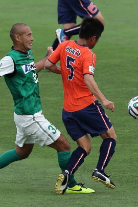 R32X9328-11.jpg