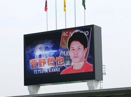 R32E2744.JPG