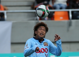 R32X8382-11.jpg