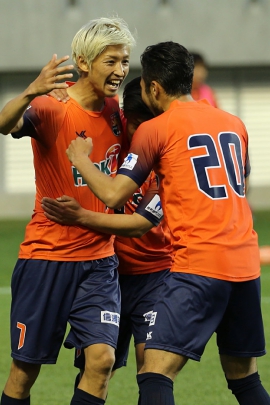 R32X3502-11.jpg