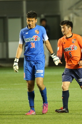 R32X4270-11.jpg