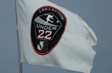 R32X8318-11.jpg
