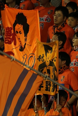 R32X4686-11.jpg
