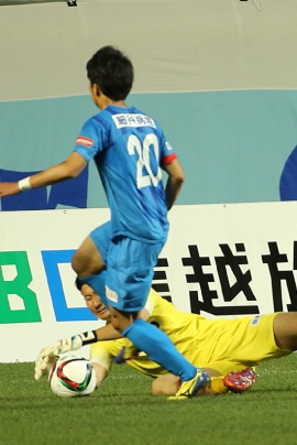 R32X5283-11.jpg