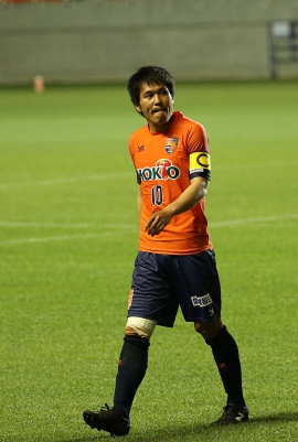 R32X5370-11.jpg